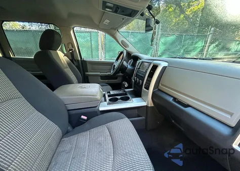 2011 Dodge Ram 1500 z USA, uszkodzony, nr VIN 1D7RB1CT5BS543872